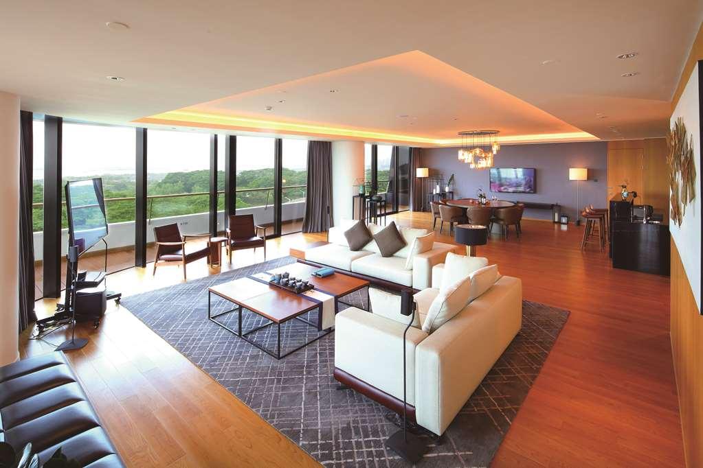Ln Garden Hotel Nansha Guangzhou Oda fotoğraf