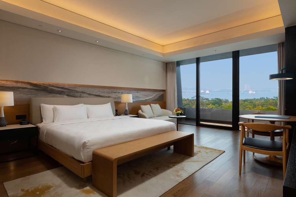 Ln Garden Hotel Nansha Guangzhou Oda fotoğraf