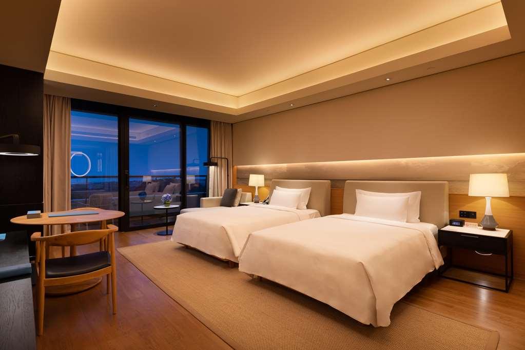 Ln Garden Hotel Nansha Guangzhou Oda fotoğraf